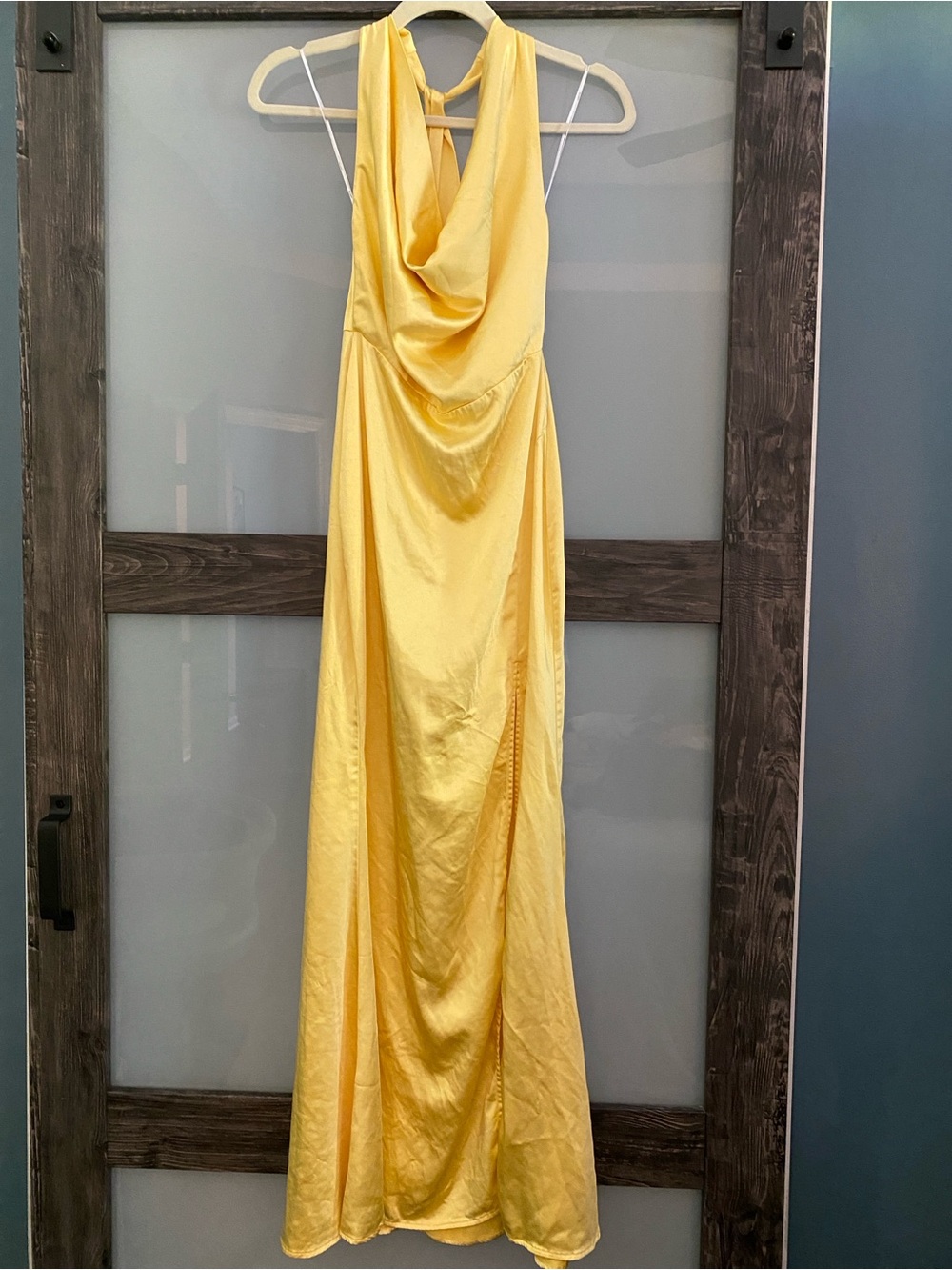 $240 msrp Elliatt butter Yellow Gweneth Maxi Dress xs bridesmaid prom